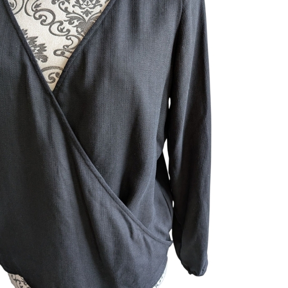 Vetta The Gathered Sleeve Wrap Top Black Tencel V Neck Puff Sleeve Women's Small - Picture 7 of 15